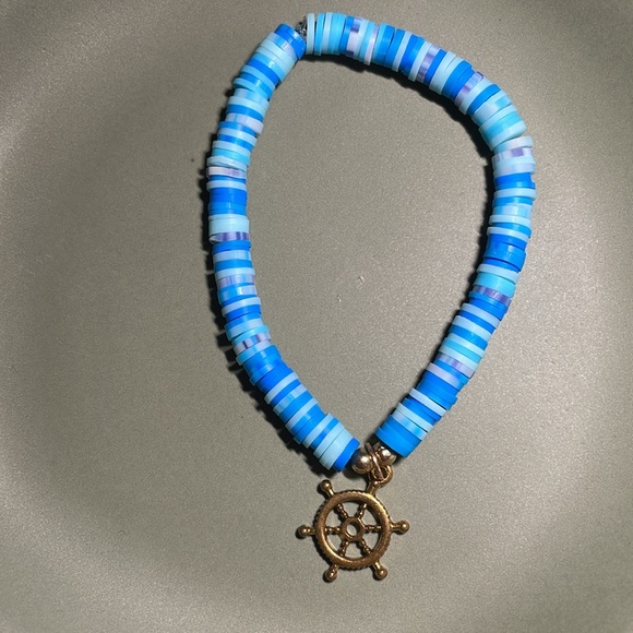 2 handmade bracelets - Picture 2 of 3